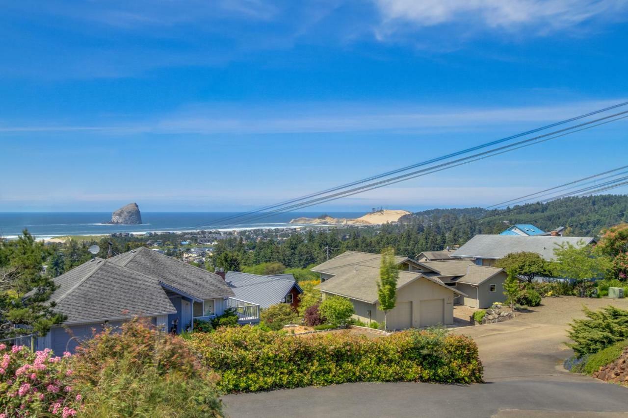 Carousel House In Pacific City Exterior photo